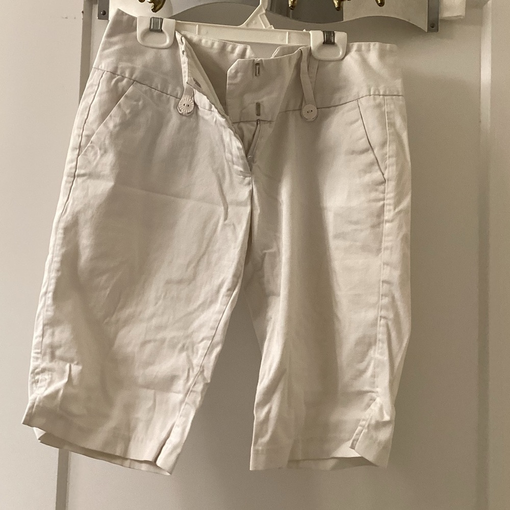 Capri / Bermuda shorts
